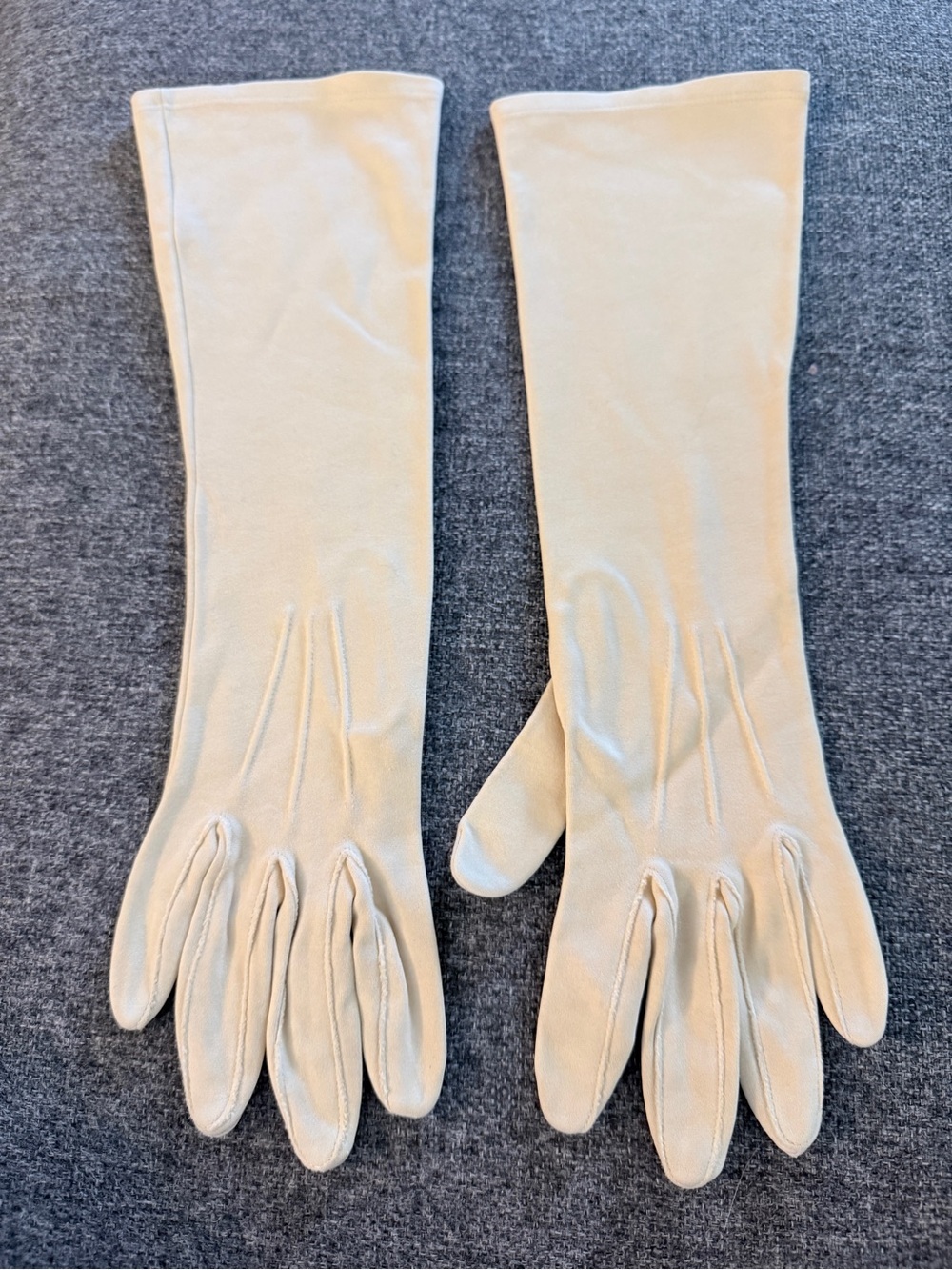 Vintage 1950s West Germany Cream Mid-Arm Dress Gloves Size 6.5 Cream